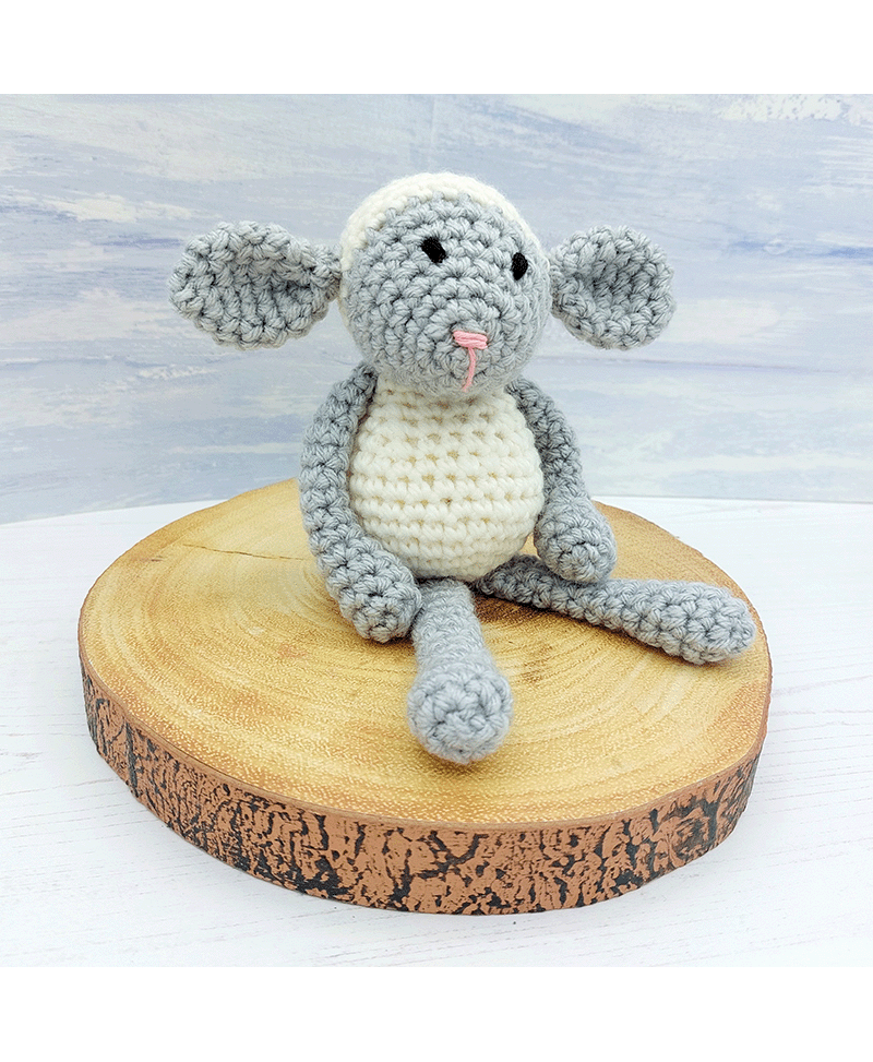 Wee Woolly Wonderfuls Baby Lamb in Stylecraft Special Aran