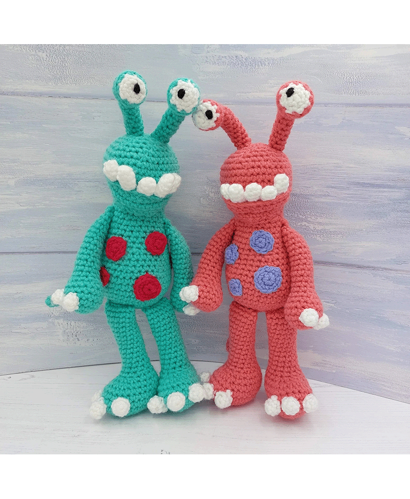 Wee Woolly Wonderfuls Monty and Myrtle the Very Scary Monsters in Stylecraft Special Chunky